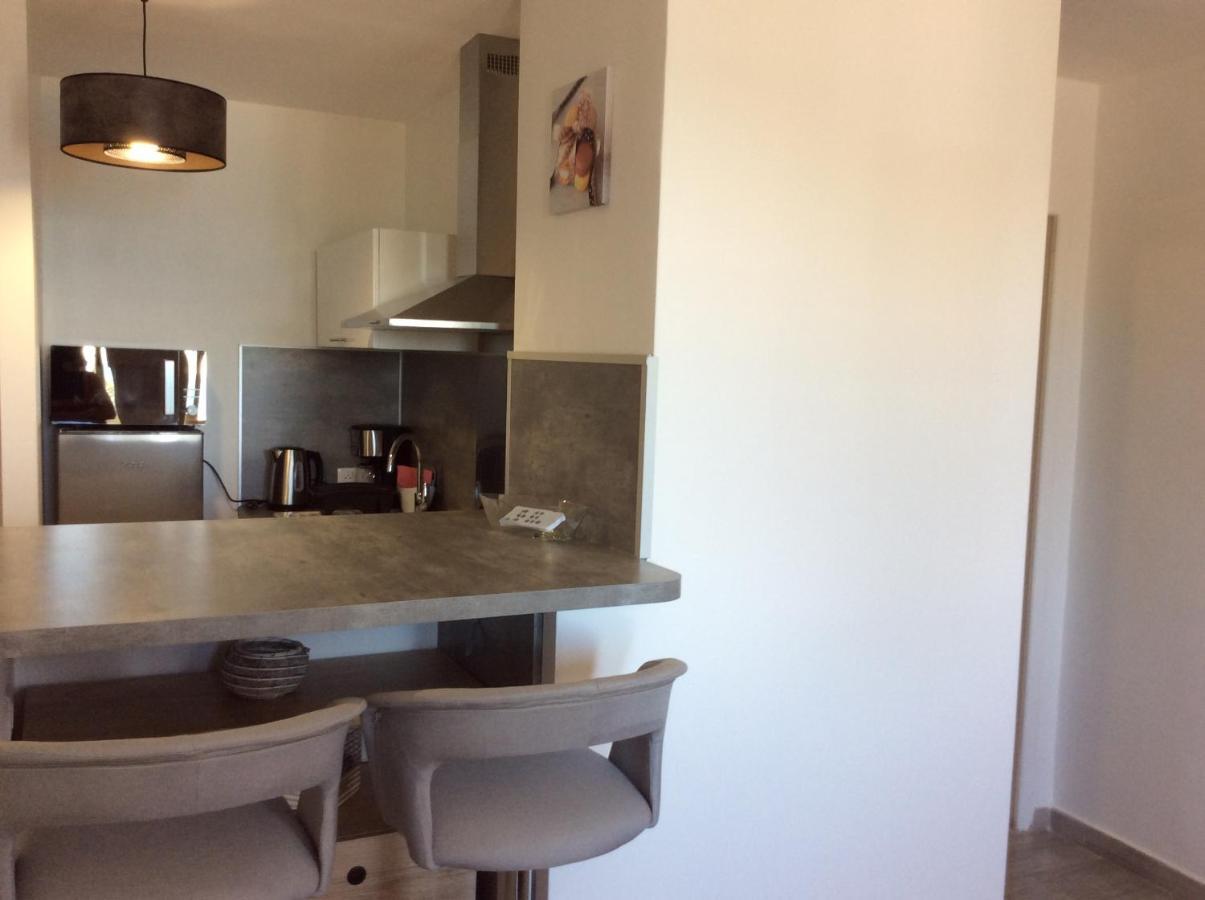 Poseidon Apartment กาญเนอ-ซูร์-แมร์ ภายนอก รูปภาพ